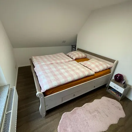 Zur Burgruine * Woldegk