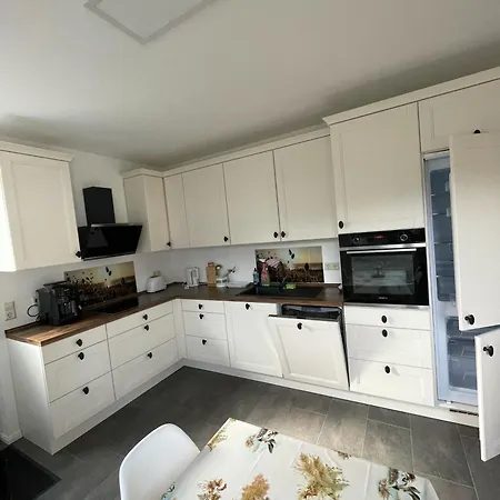 Zur Burgruine Casa vacanze Woldegk